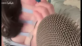 纱雾沢i_吃掉迷你麦克风_啃麦摩擦麦_结尾小彩蛋 (图1)