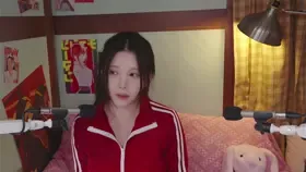 Yoonying_超特写湿润舔耳和自由对话_无水印 (图1)