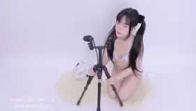 晓美_V2_白丝_草莓内衣 (图1)