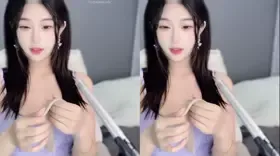 桃子baby_男友视角抖胸打pp (图1)