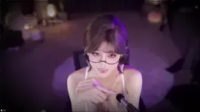 张爱玲_看似纯情的学妹其实很贪吃_ (图1)