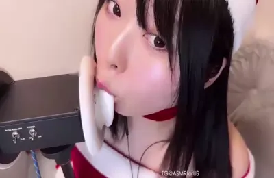 梦魔_ASMR_圣诞老人露脸舔耳 (图1)