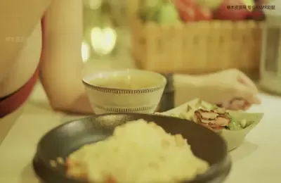 樱晚真实女友喂你吃饭 (图1)