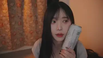 Yoonying_中秋假期和女友在民宿被窝里通宵打扑克_ (图1)