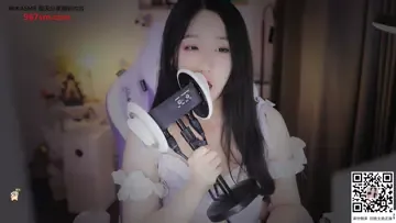 绮夏_亲吻弹舌甜耳 (图1)