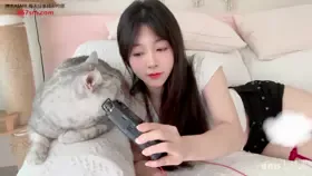 缇雅_和女友休闲在家的一天 (图1)