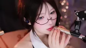 妮有柿_管麦舔耳_1 (图1)