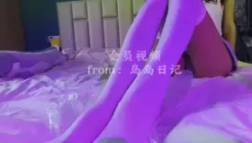 晓美白丝足摩擦 (图1)
