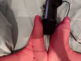 55红丝脚底撸麦.mp4 (图1)