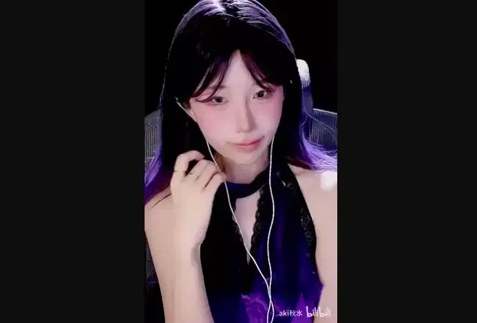 Aki秋水_小剧场_小年夜迟到的老公 (图1)