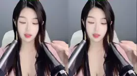 桃子baby_姐姐的丝袜弄你 (图1)