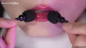 是sumimi呀_近距离的孔雀鱼_快乐口月空_asmr_近距离的孔雀鱼_快乐口月空｜Sumimi (图1)