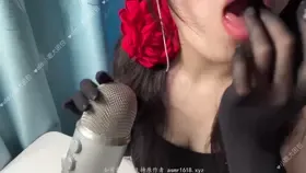 小如快醒醒_小鹿大困包_舔hei丝手指_撸麦vv (图1)