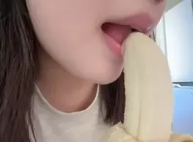 夜猫子_舔香蕉 (图1)