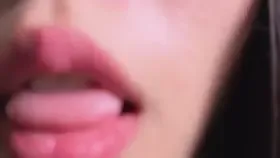火花助眠_近距离口腔音_ (图1)