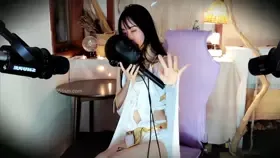 kiki瓜_耳边舌尖的快感 (图1)
