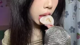 青蛙猪爱睡觉_黏糊糊的蜂蜜舔舐爱发电 (图1)