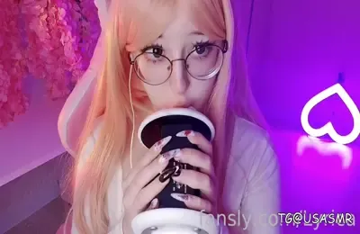 Lyrica_Fansly__眼镜_舔~1 (图1)
