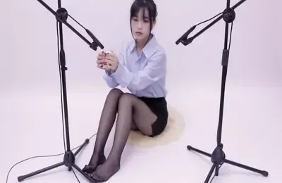 R_口腔音_舔耳_弹舌音_按摩_喘息_｜4k_Wheezing_oral_sound_licking_ear_playing (图1)