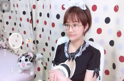 5513_【6.1心跳声】【素颜×2】 (图1)