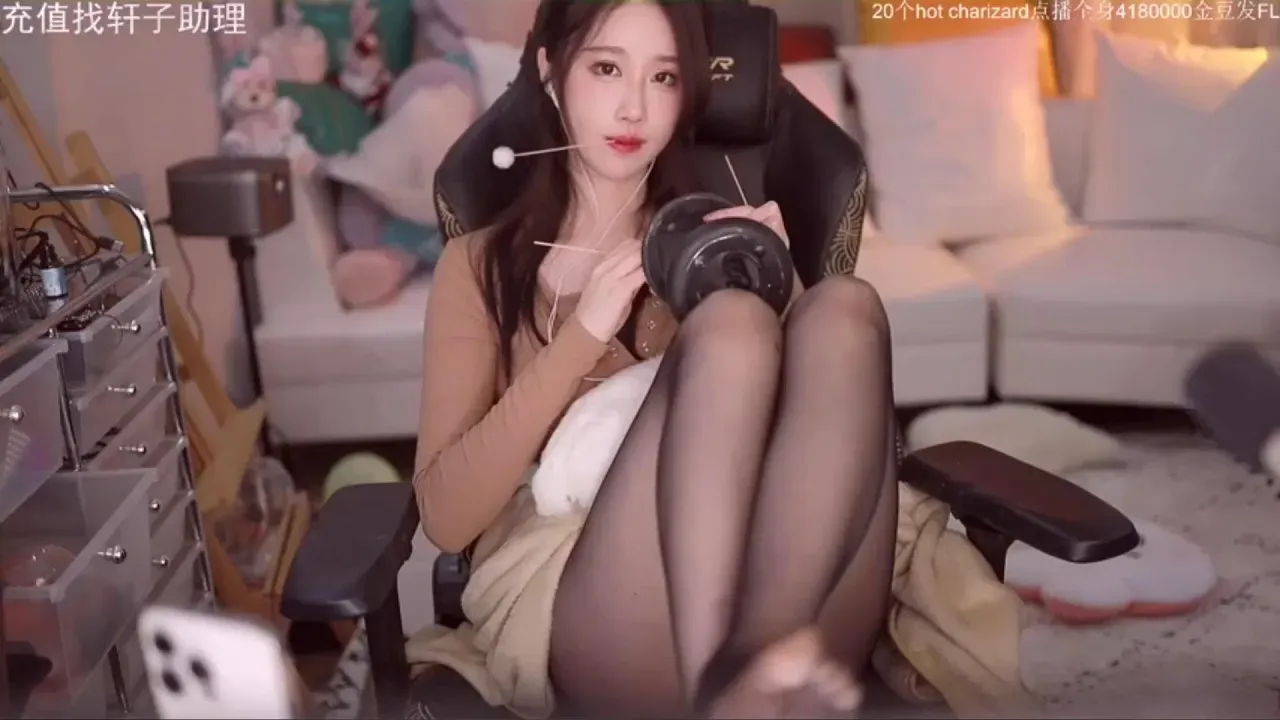 [00:38:13]ASMR舒适的耳朵清洁和舔耳朵轩子|轩子巨2.兔 (图1)