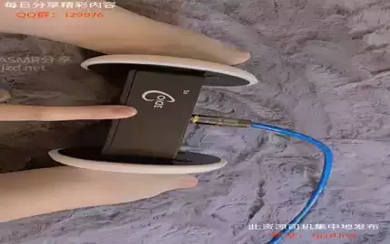 【白鹿姬ASMR】白丝脚给你摩擦 (图1)