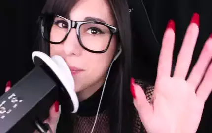 ASMR-Pure-Ear-Eating–Ear-Licking-(with-a-lil-biting) (图1)