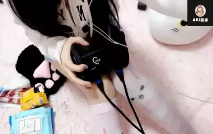 【Aki秋水ASMR】邻家小妹的超爽按摩~白丝腿控足控福利！ (图1)