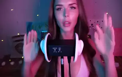 ASMR-–-Tingly-Dry-Ear-Massage-Ear-Cupping (图1)