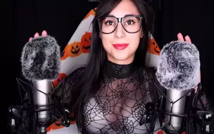 ASMR-Fluffy-Mic-Scratching-to-Tingle-your-BONES–(w_-HALLOWEEN-Trigger-Words-and-Soft-Whispers) (图1)