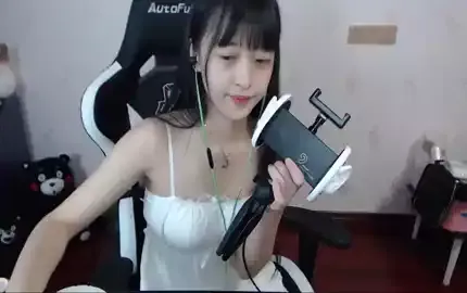【斗鱼欢欢】老婆视角+妻視線ASMR+足 (图1)