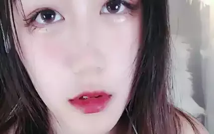 【纯情九九】ASMR飞机福利 近距离舔耳 (图1)