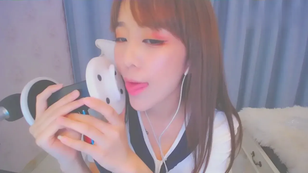 丸子君ASMR 火箭定制舔耳吹氣，太舒服了! (图1)
