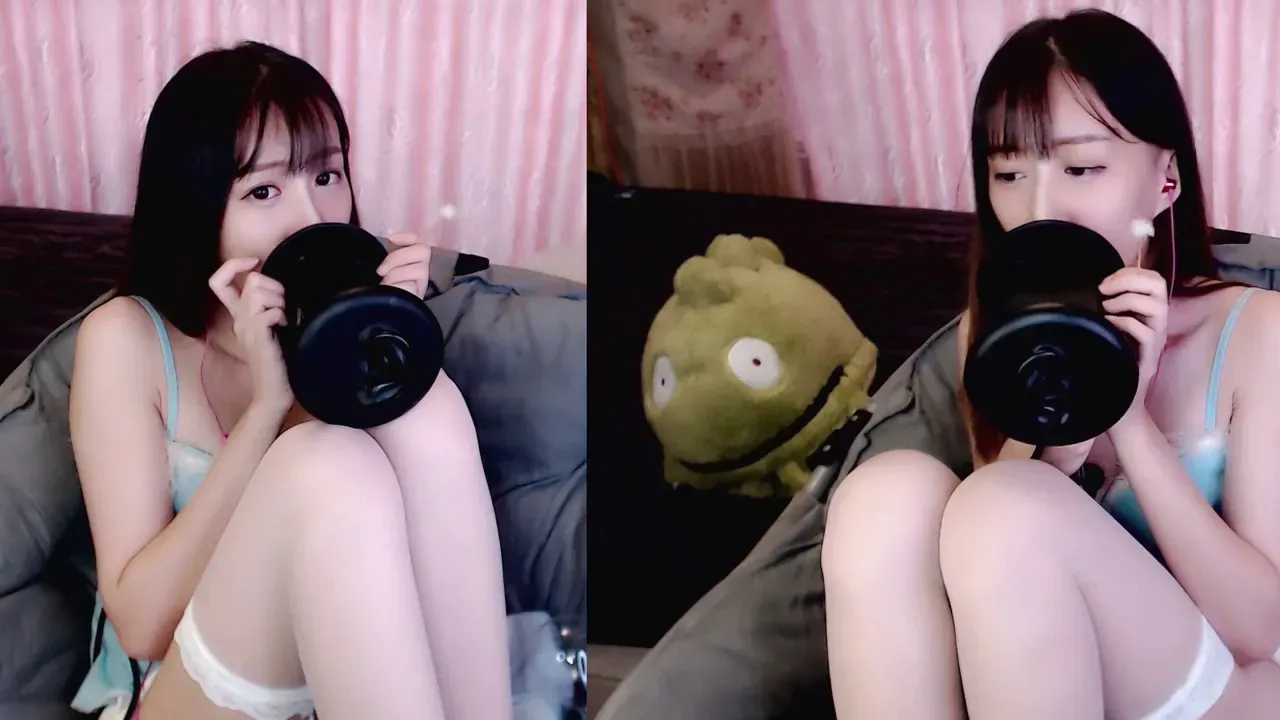 晚安萌学姐ASMR 双人口腔音，掏耳，精心剪辑两耳同时享受 (图1)
