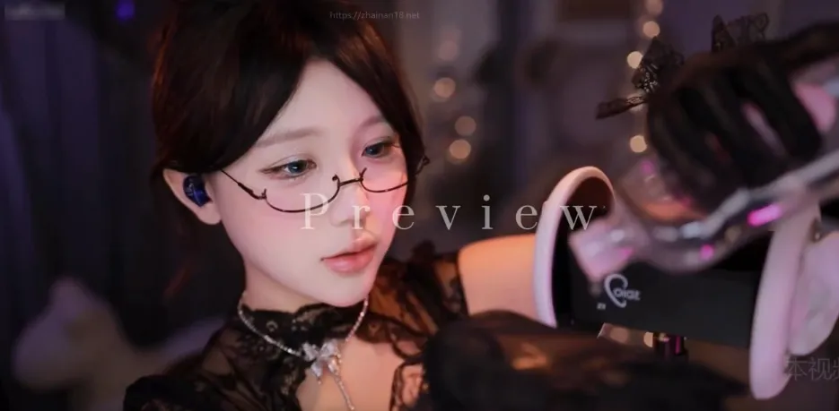 妮有柿 黑色蕾丝手套摩擦耳朵 (图1)