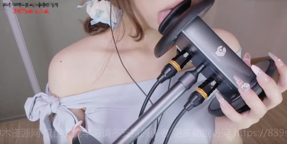小喵煮面 超贴耳的舔耳磨耳_堵耳弹舌 (图2)