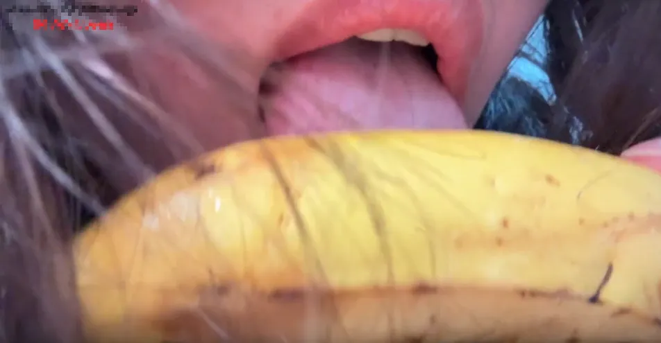 鹿鹿沄 banana搭配炼乳 (图3)